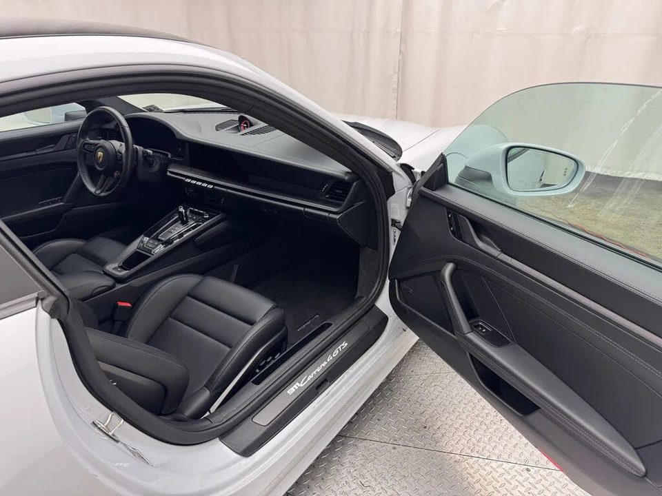 2025 Porsche 992 Carrera GTS - Image 22 of 31