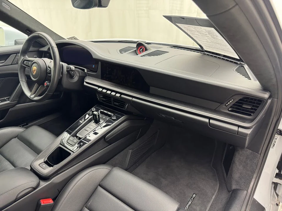 2025 Porsche 992 Carrera GTS - Image 27 of 31