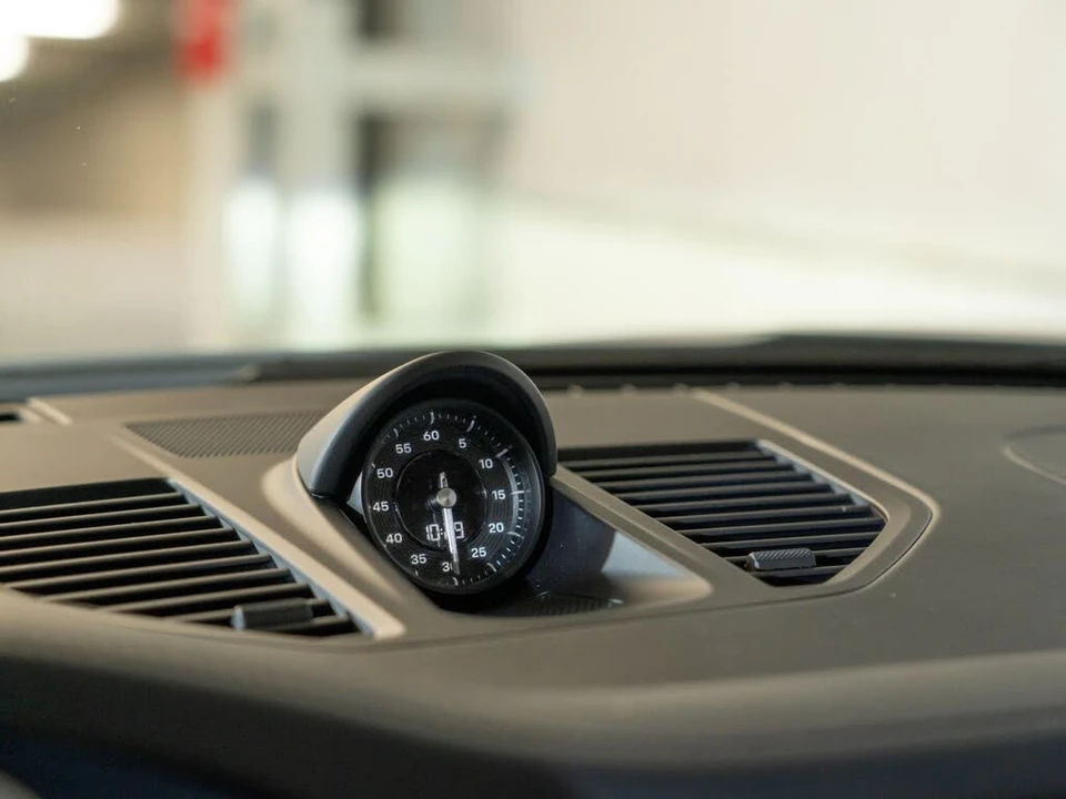 2025 Porsche 992 Carrera GTS - Image 19 of 25
