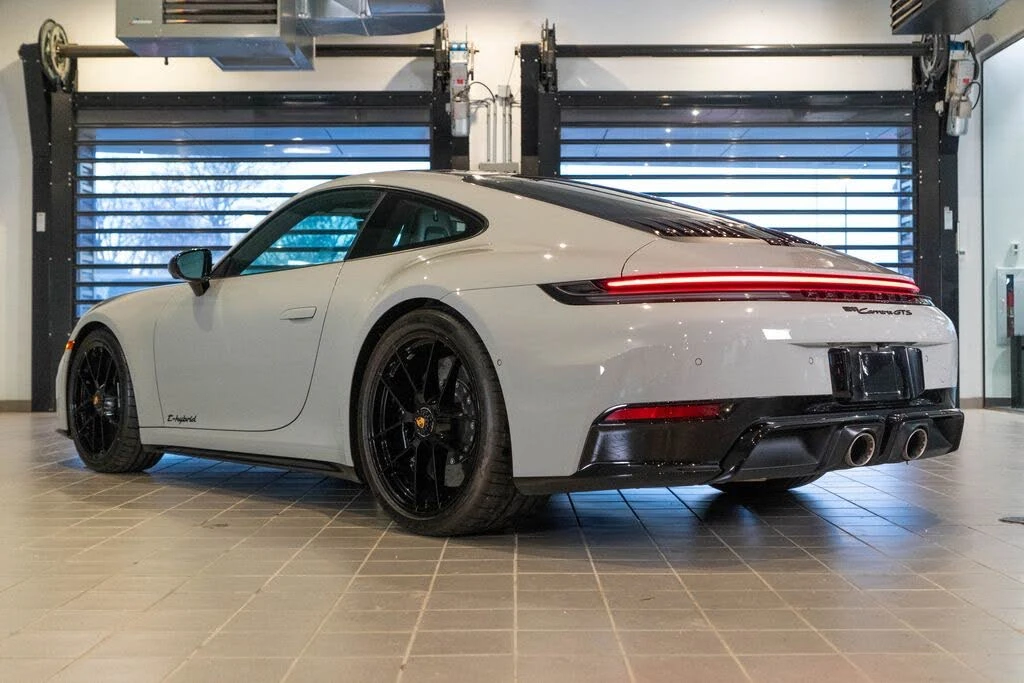 2025 Porsche 992 Carrera GTS - Image 3 of 7