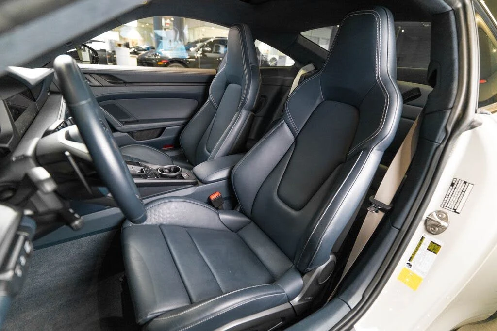 2025 Porsche 992 Carrera GTS - Image 5 of 7