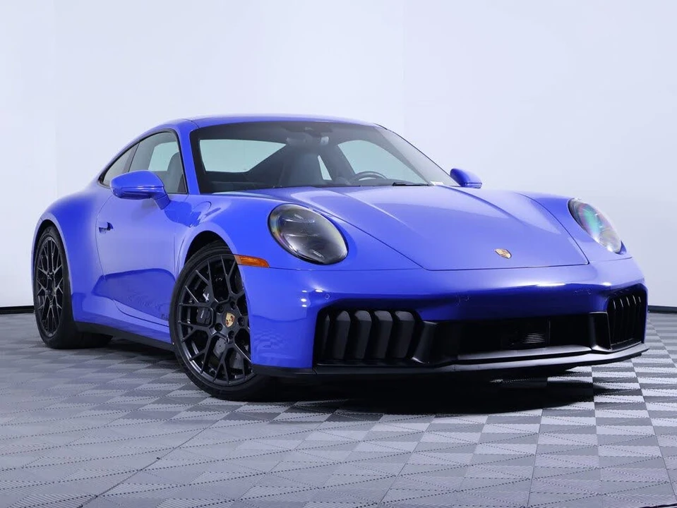 2025 Porsche 992 Carrera GTS - Image 9 of 26