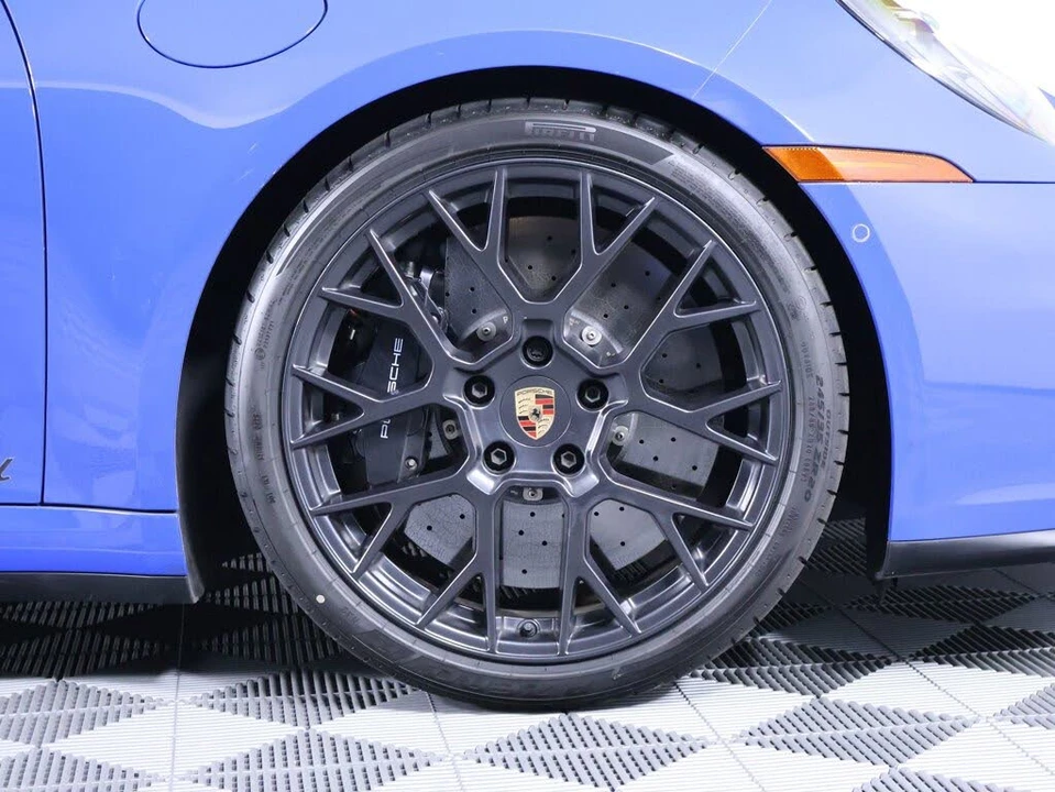 2025 Porsche 992 Carrera GTS - Image 13 of 26