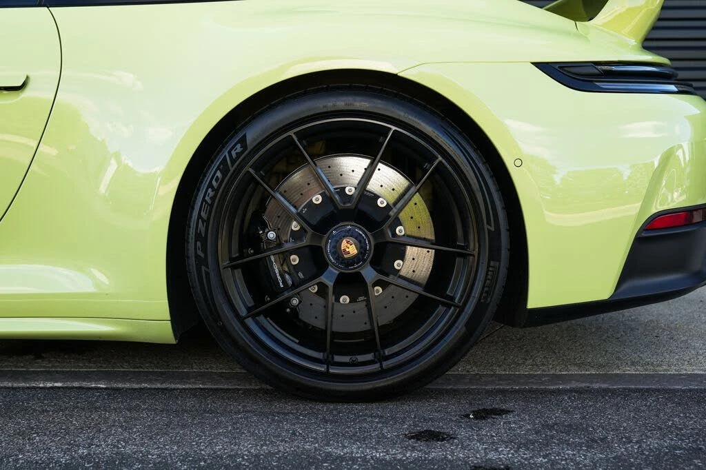 2025 Porsche 992 Carrera GTS - Image 12 of 31