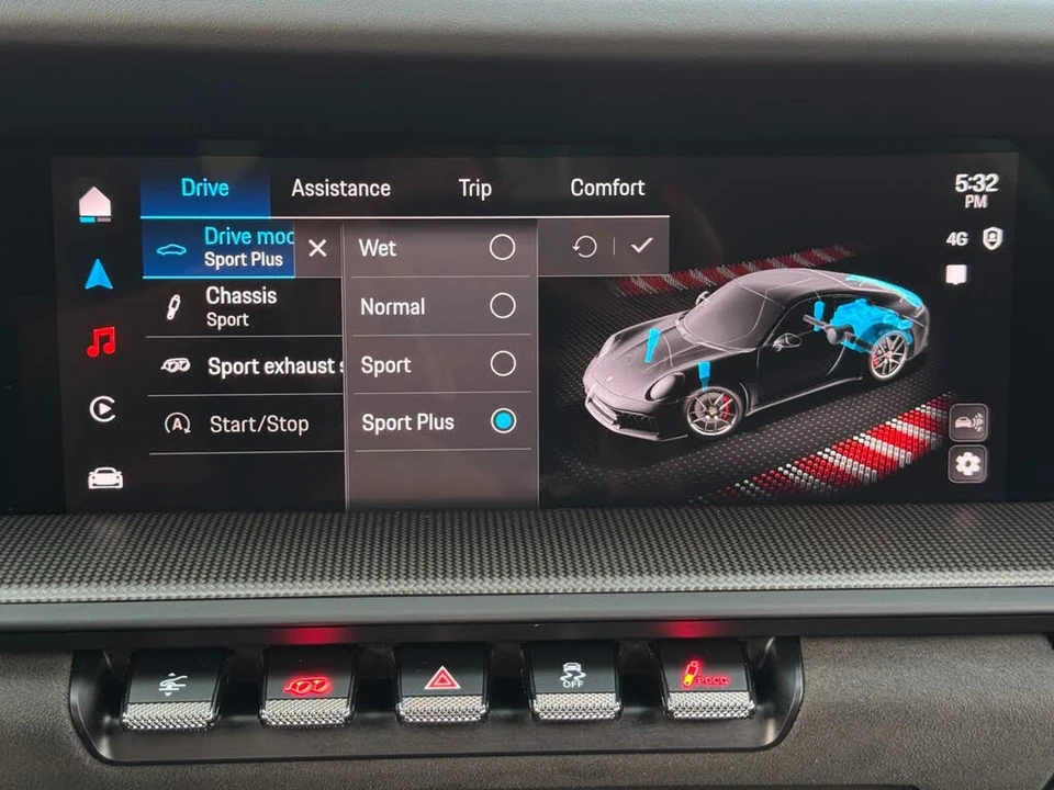 2025 Porsche 992 Carrera GTS - Image 28 of 31