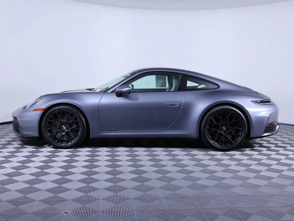 2025 Porsche 992 Carrera GTS - Image 2 of 26