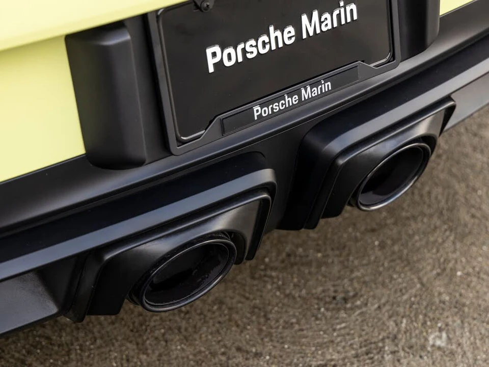 2025 Porsche 992 Carrera GTS - Image 19 of 31