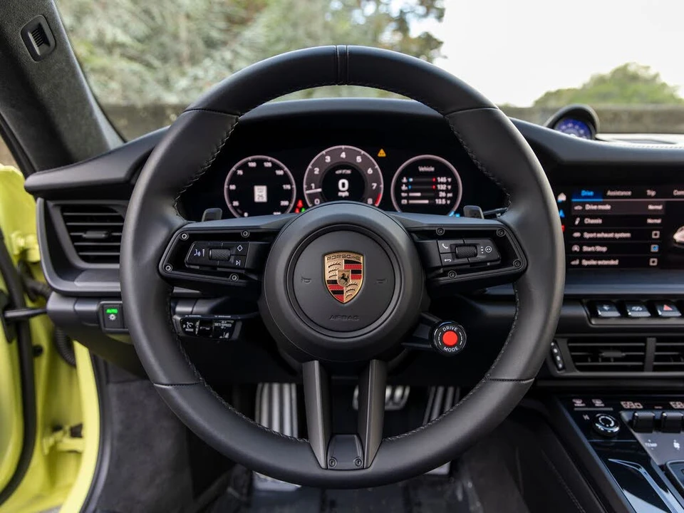 2025 Porsche 992 Carrera GTS - Image 29 of 31
