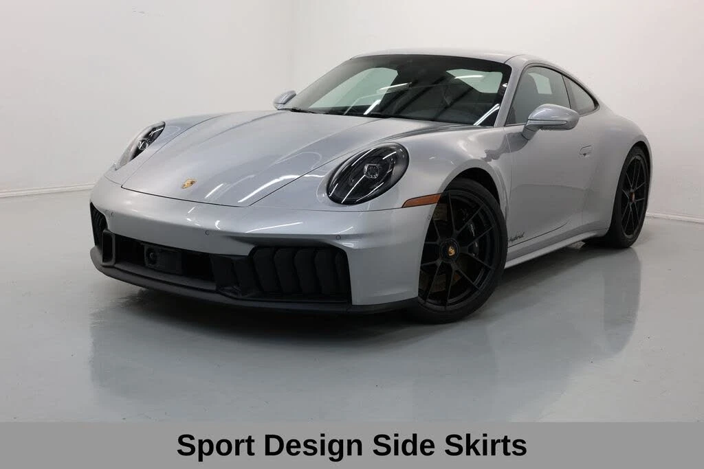 2025 Porsche 992 Carrera GTS - Image 15 of 31