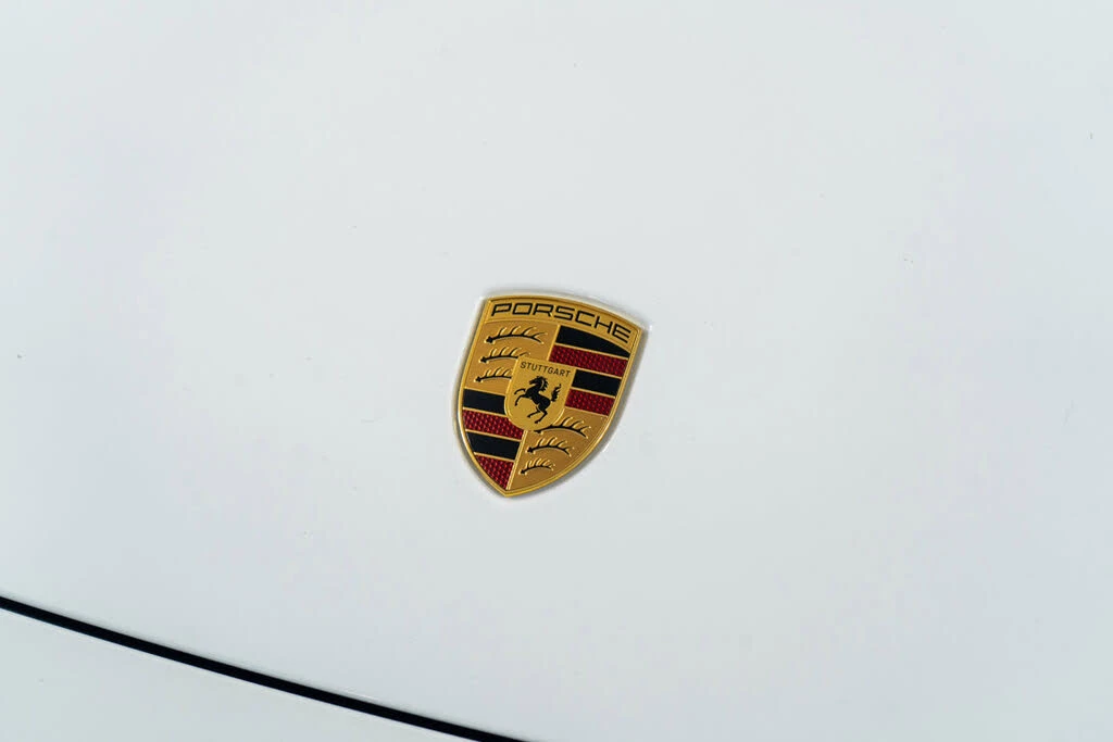 2025 Porsche 992 Carrera GTS - Image 24 of 31