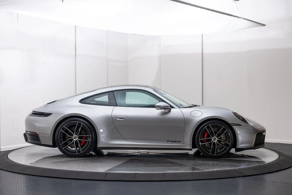 2025 Porsche 992 Carrera GTS - Image 6 of 31