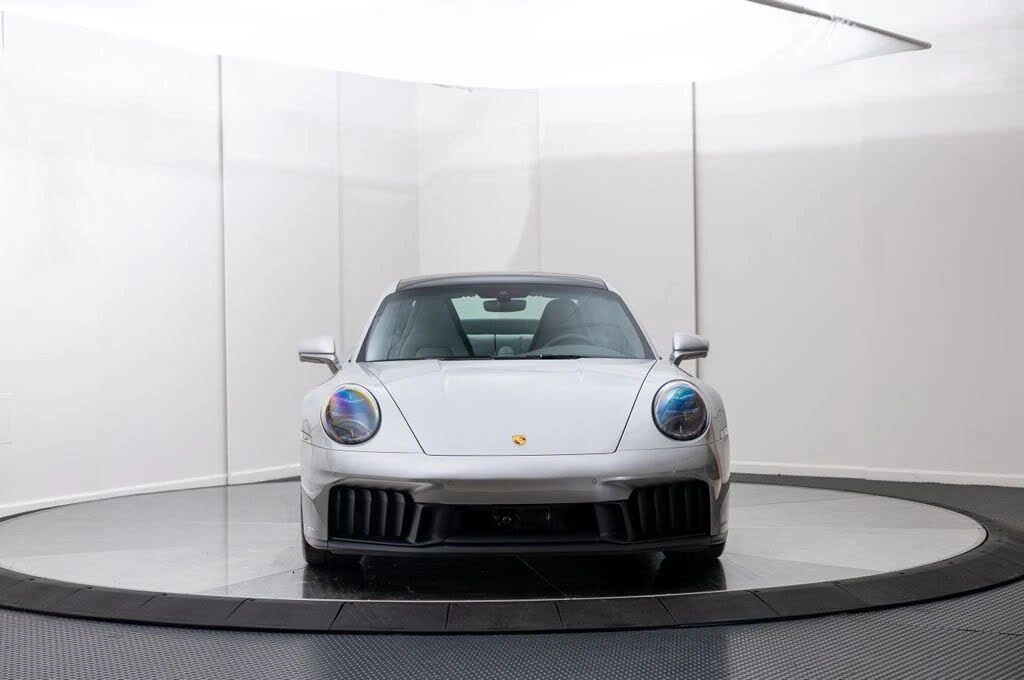 2025 Porsche 992 Carrera GTS - Image 8 of 31