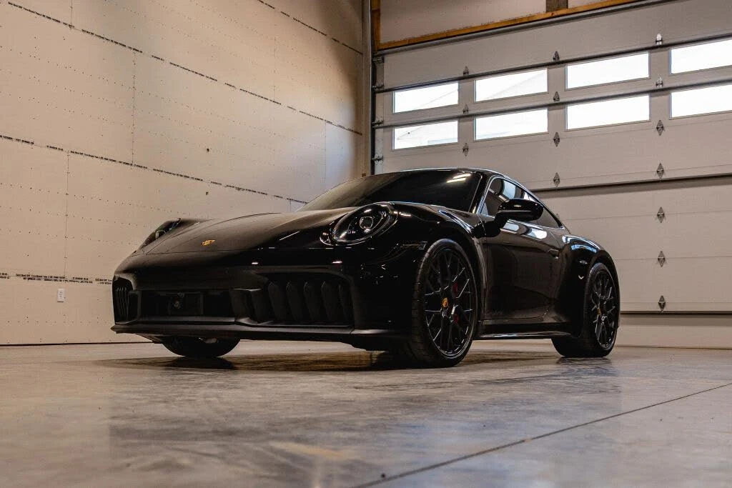 2025 Porsche 992 Carrera GTS - Image 18 of 31