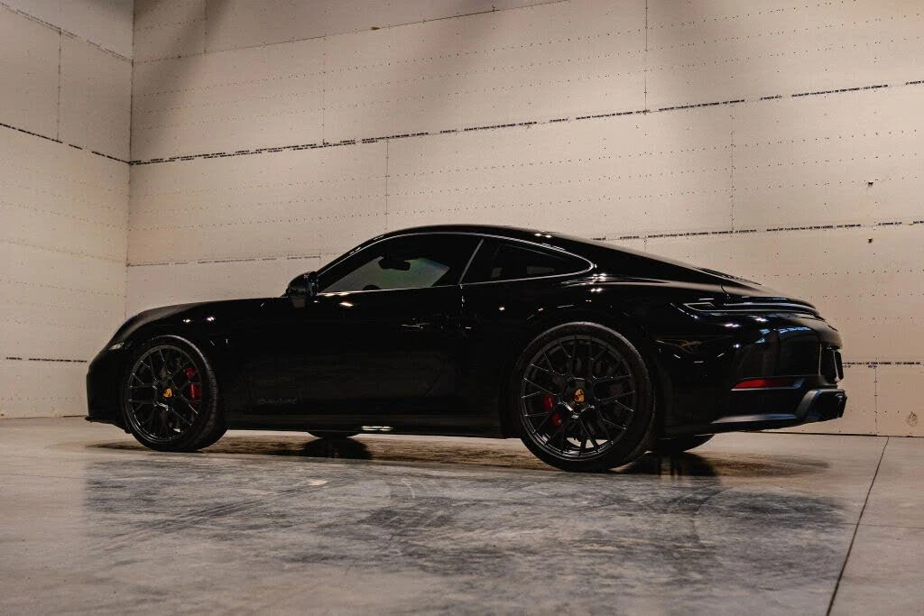 2025 Porsche 992 Carrera GTS - Image 14 of 31