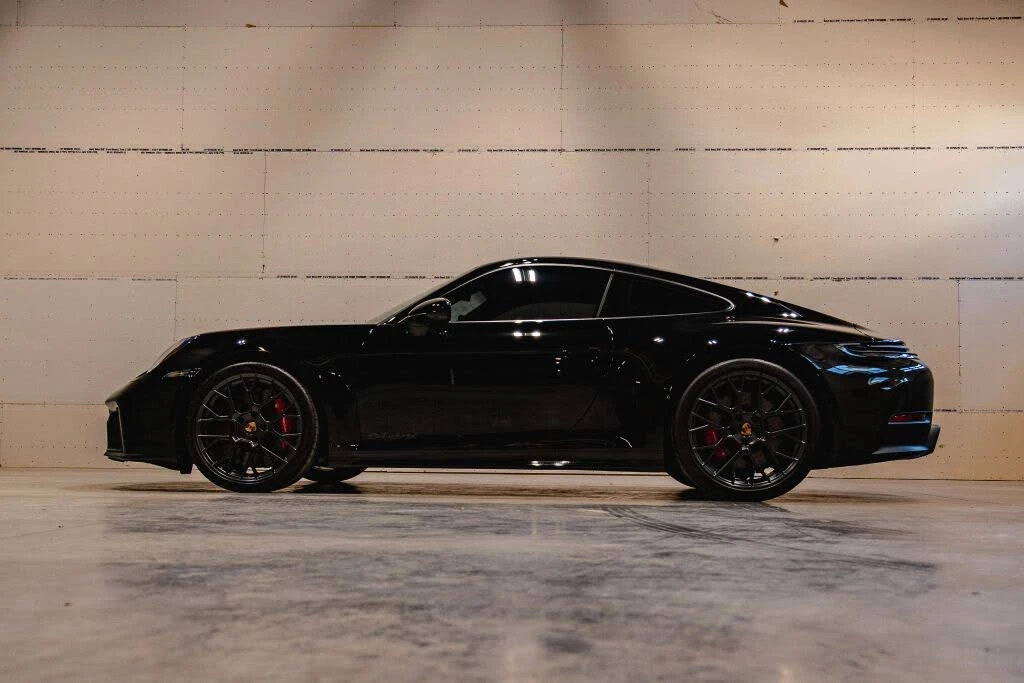 2025 Porsche 992 Carrera GTS - Image 15 of 31