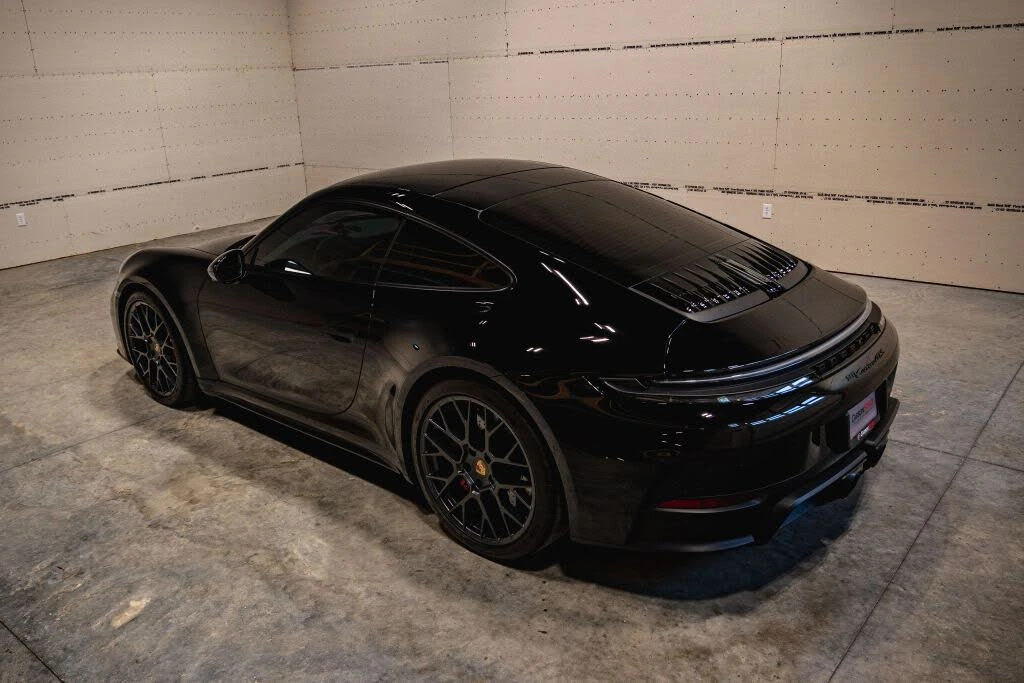 2025 Porsche 992 Carrera GTS - Image 13 of 31
