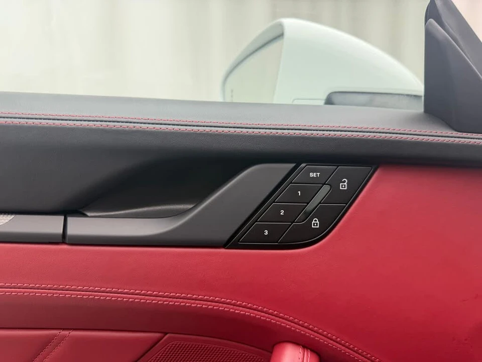 2025 Porsche 992 Carrera GTS - Image 26 of 31