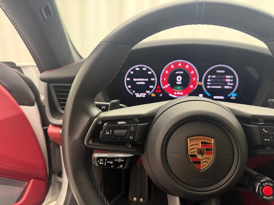 2025 Porsche 992 Carrera GTS - Image 22 of 31