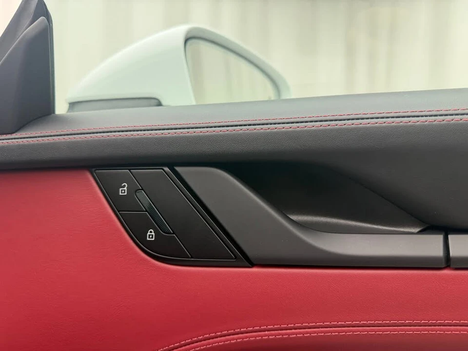 2025 Porsche 992 Carrera GTS - Image 17 of 31