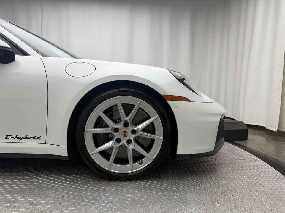 2025 Porsche 992 Carrera GTS - Image 10 of 31