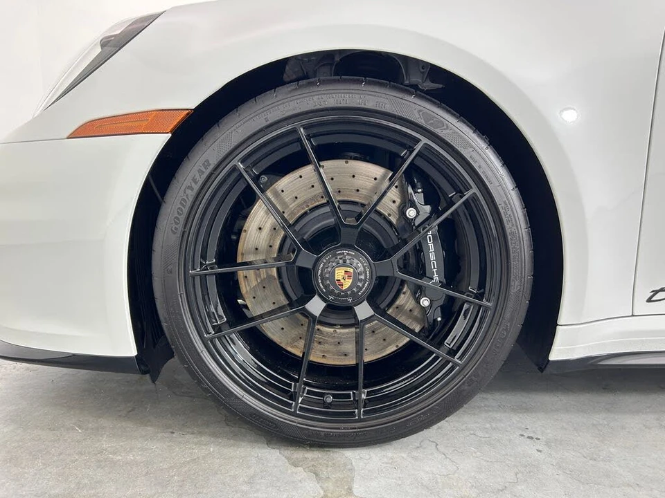2025 Porsche 992 Carrera GTS - Image 11 of 31