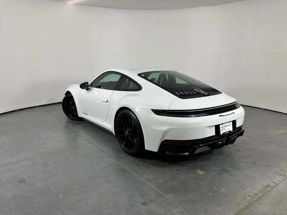 2025 Porsche 992 Carrera GTS - Image 3 of 31