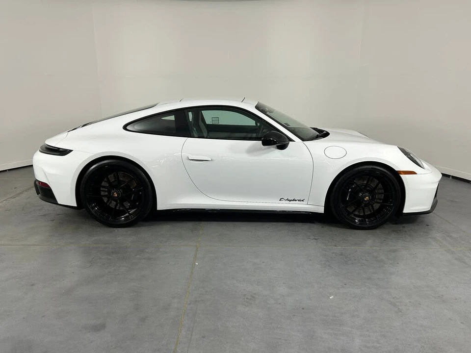 2025 Porsche 992 Carrera GTS - Image 8 of 31