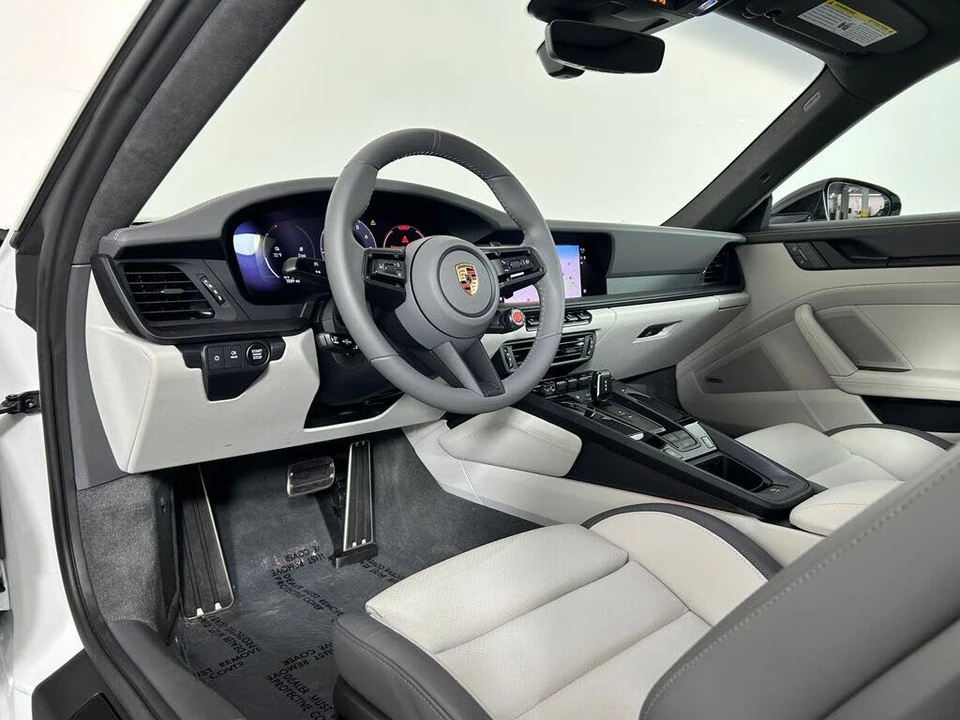 2025 Porsche 992 Carrera GTS - Image 4 of 31