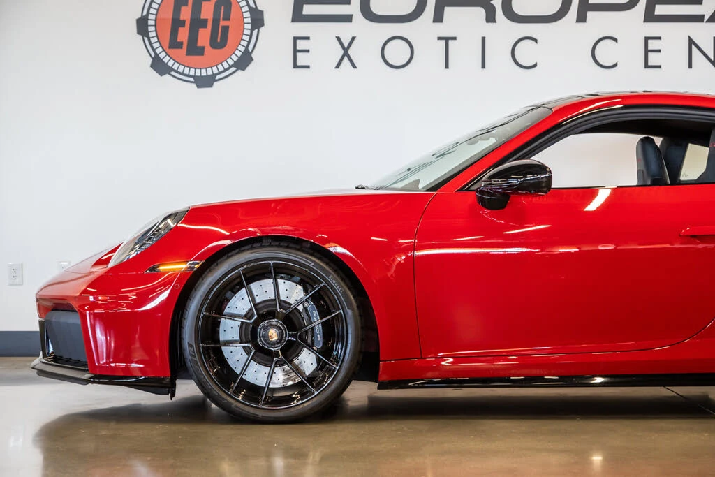 2025 Porsche 992 Carrera GTS - Image 16 of 31
