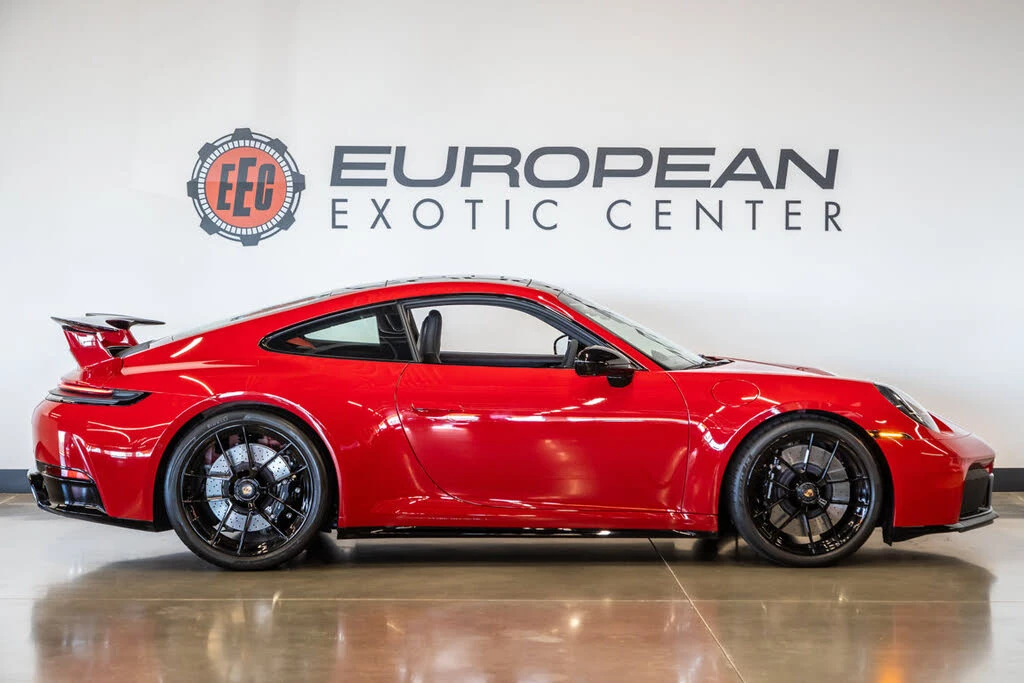 2025 Porsche 992 Carrera GTS - Image 11 of 31