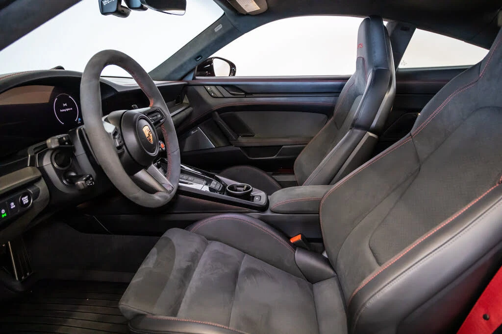2025 Porsche 992 Carrera GTS - Image 30 of 31