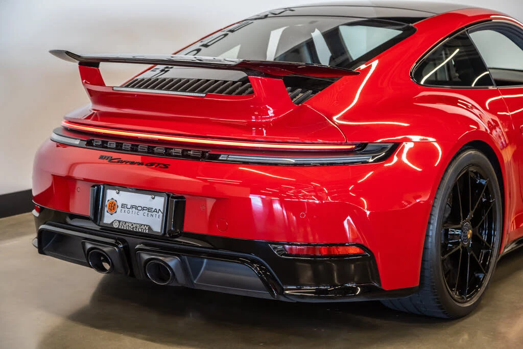 2025 Porsche 992 Carrera GTS - Image 24 of 31
