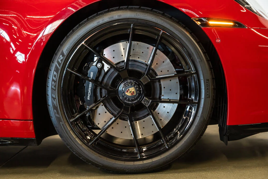 2025 Porsche 992 Carrera GTS - Image 15 of 31