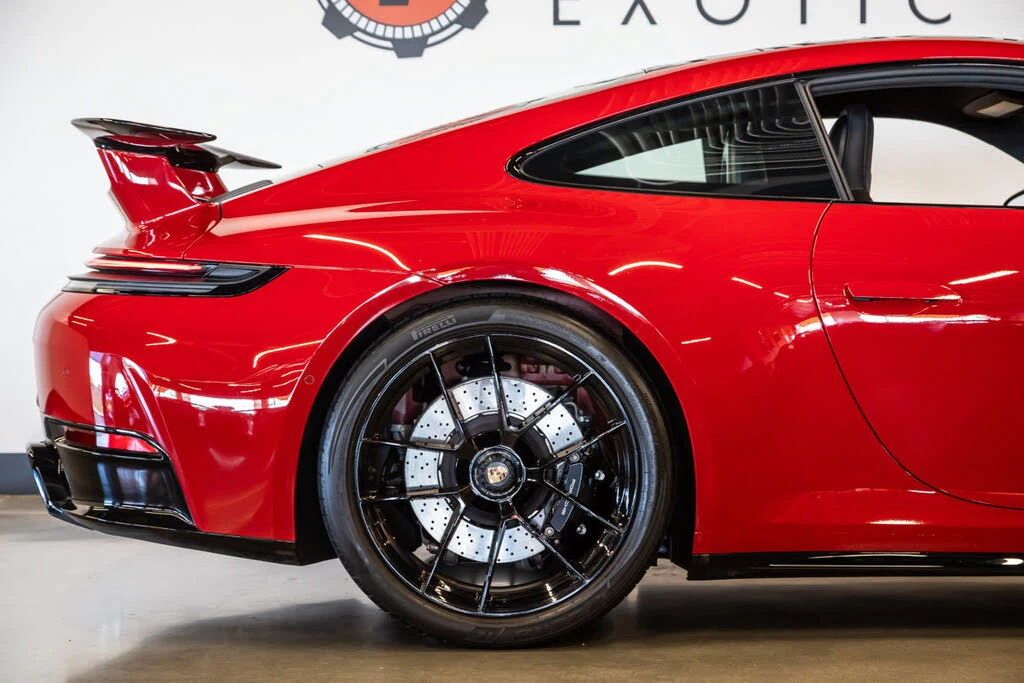 2025 Porsche 992 Carrera GTS - Image 12 of 31