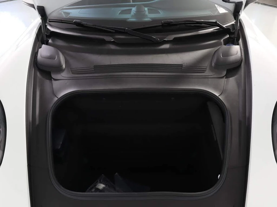 2025 Porsche 992 Carrera GTS - Image 23 of 27