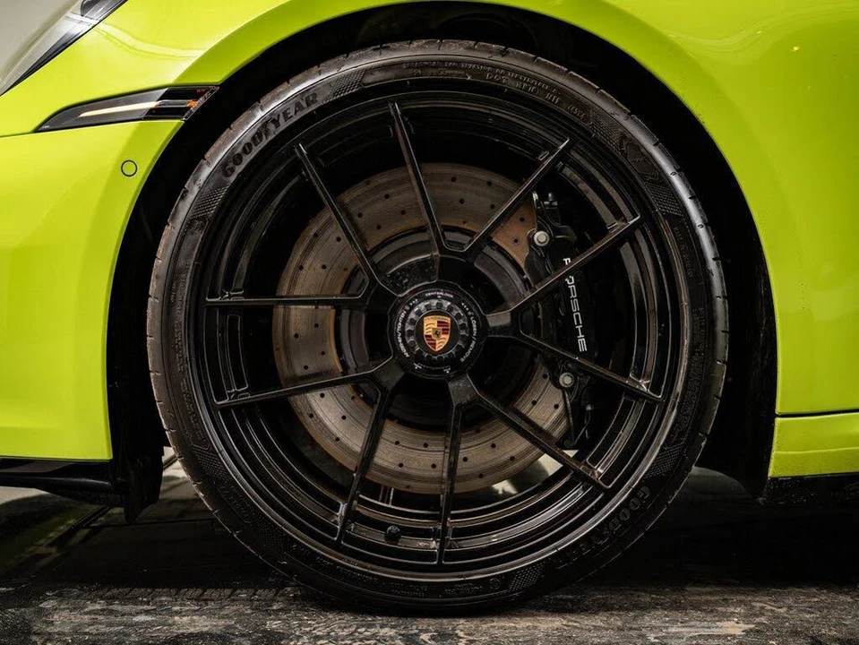 2025 Porsche 992 Carrera GTS - Image 11 of 31