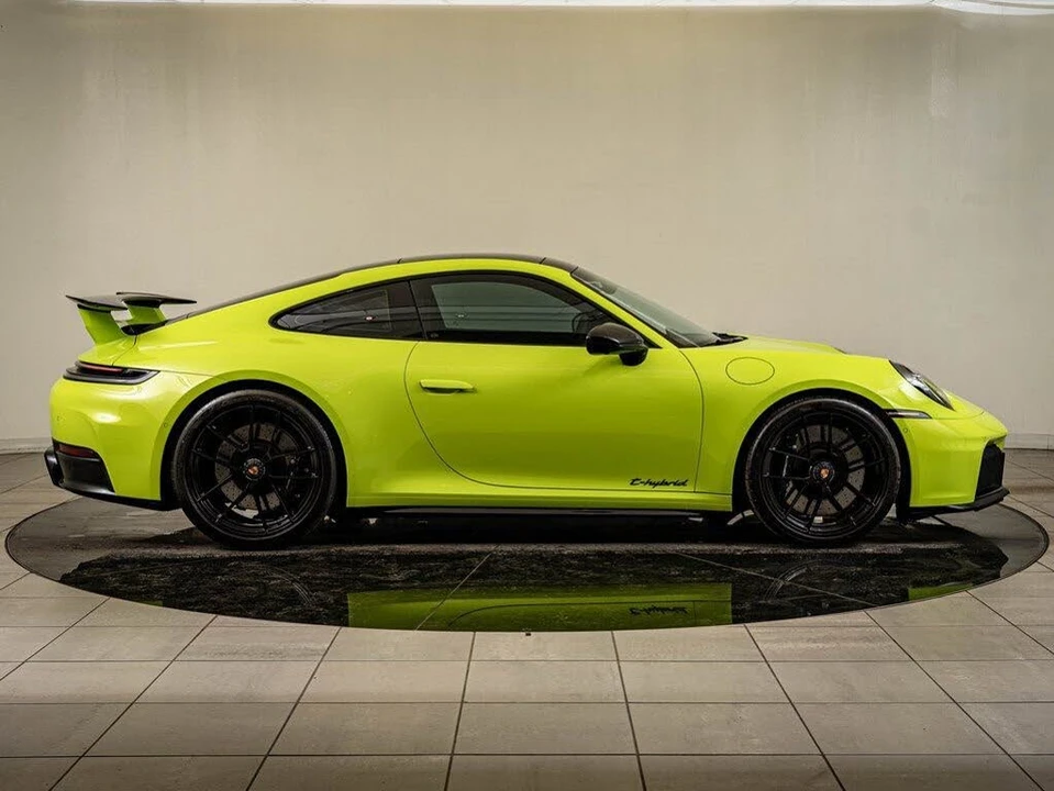 2025 Porsche 992 Carrera GTS - Image 8 of 31