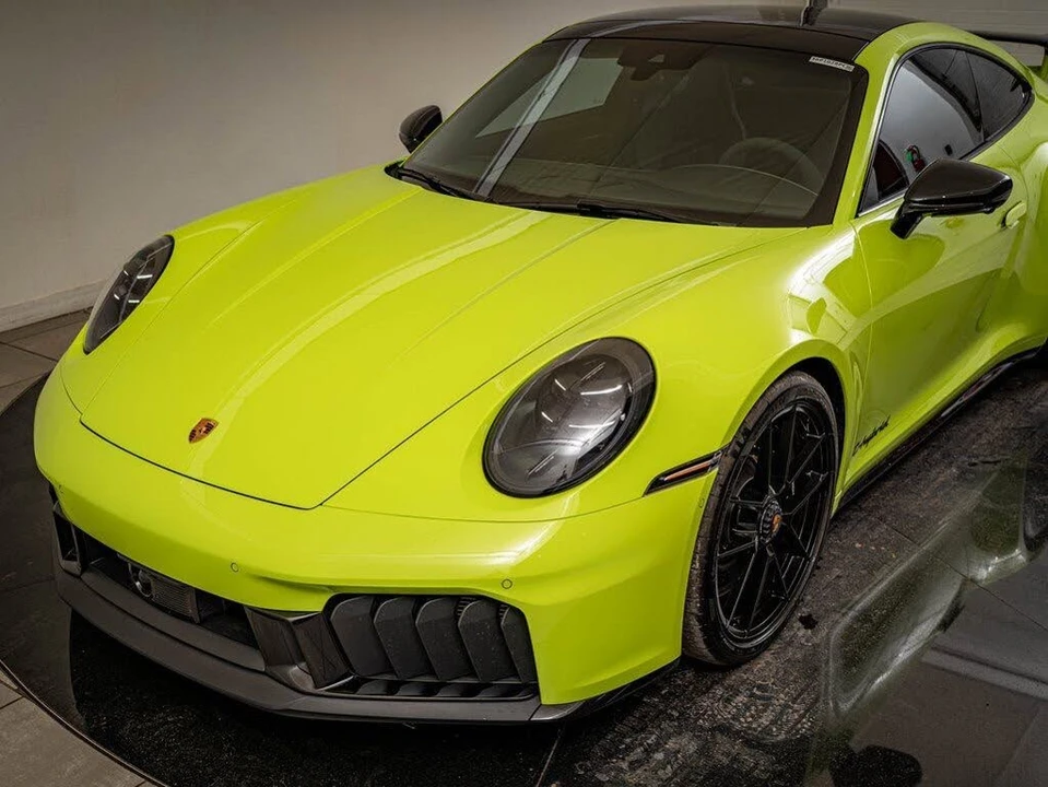 2025 Porsche 992 Carrera GTS - Image 15 of 31