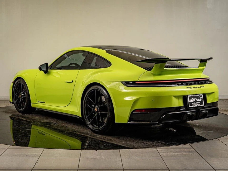 2025 Porsche 992 Carrera GTS - Image 3 of 31