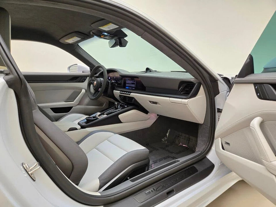 2025 Porsche 992 Carrera GTS - Image 21 of 31
