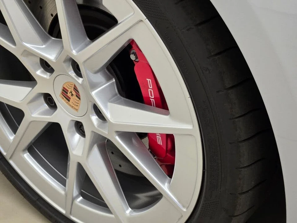 2025 Porsche 992 Carrera GTS - Image 14 of 31