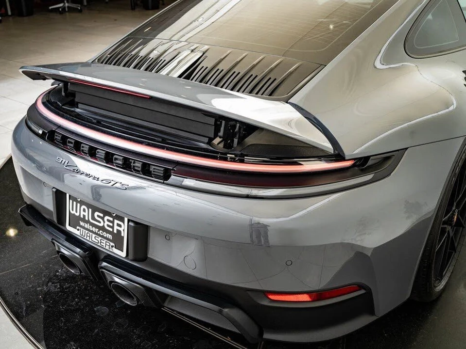 2025 Porsche 992 Carrera GTS - Image 18 of 31