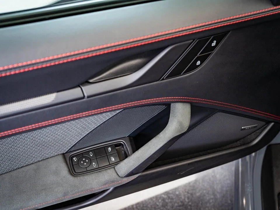 2025 Porsche 992 Carrera GTS - Image 24 of 31