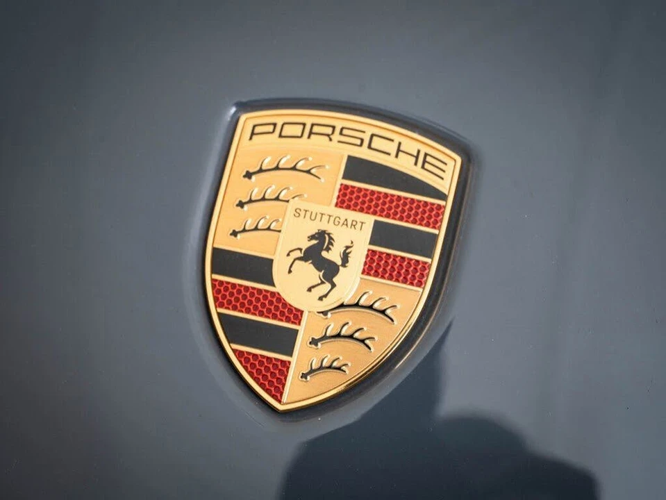 2025 Porsche 992 Carrera GTS - Image 17 of 31