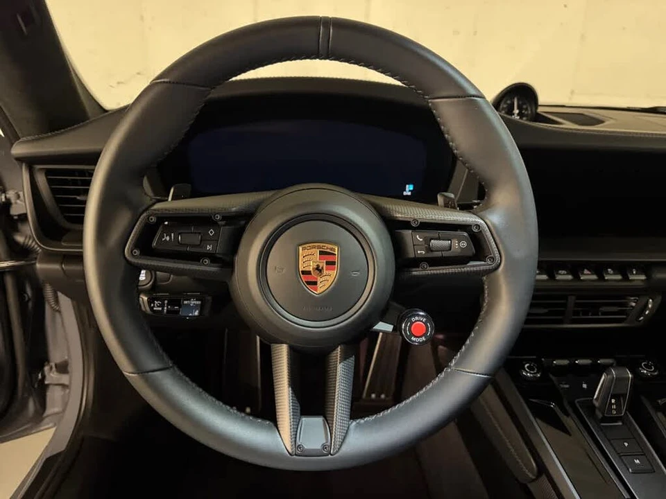 2025 Porsche 992 Carrera GTS - Image 26 of 31