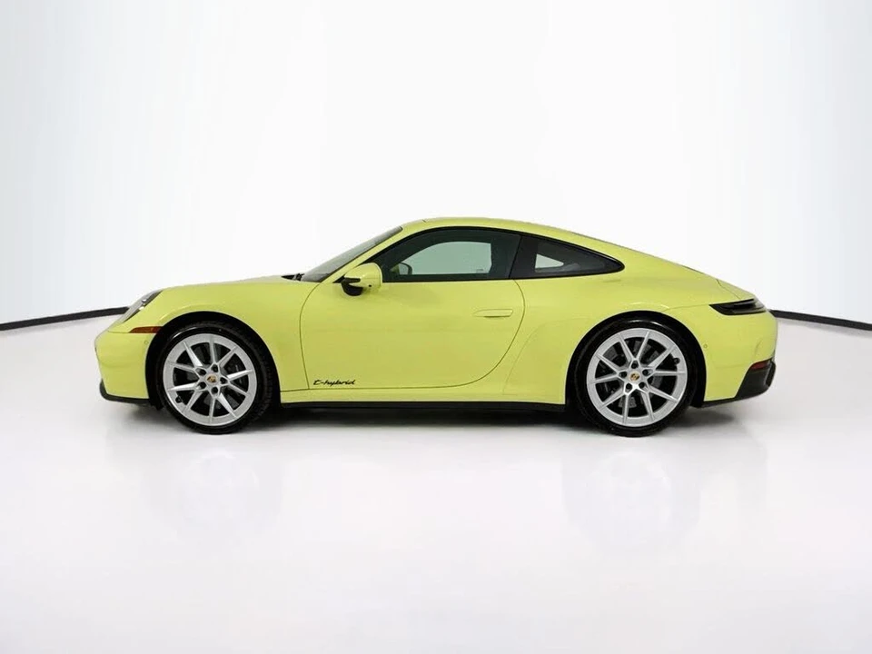 2025 Porsche 992 Carrera GTS - Image 2 of 31