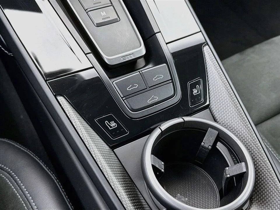 2025 Porsche 992 Carrera GTS - Image 22 of 31