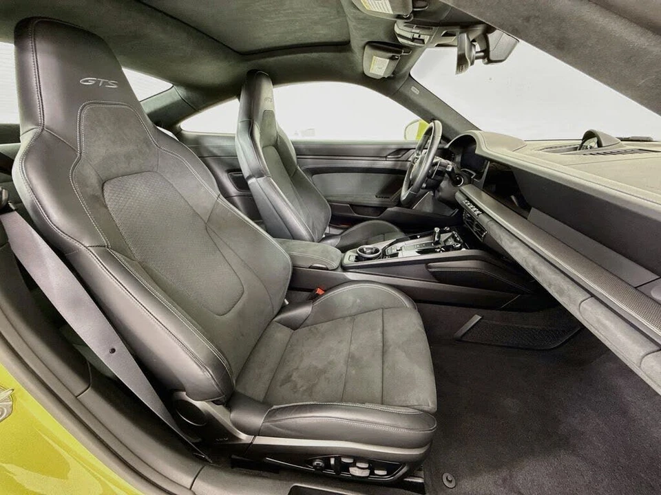 2025 Porsche 992 Carrera GTS - Image 29 of 31