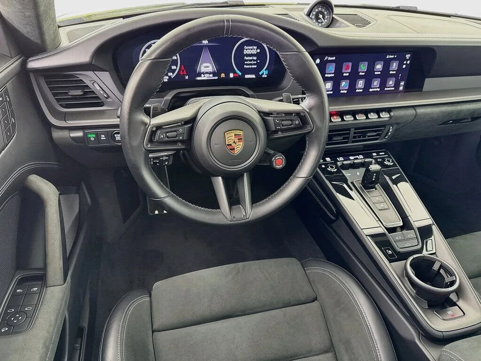 2025 Porsche 992 Carrera GTS - Image 25 of 31
