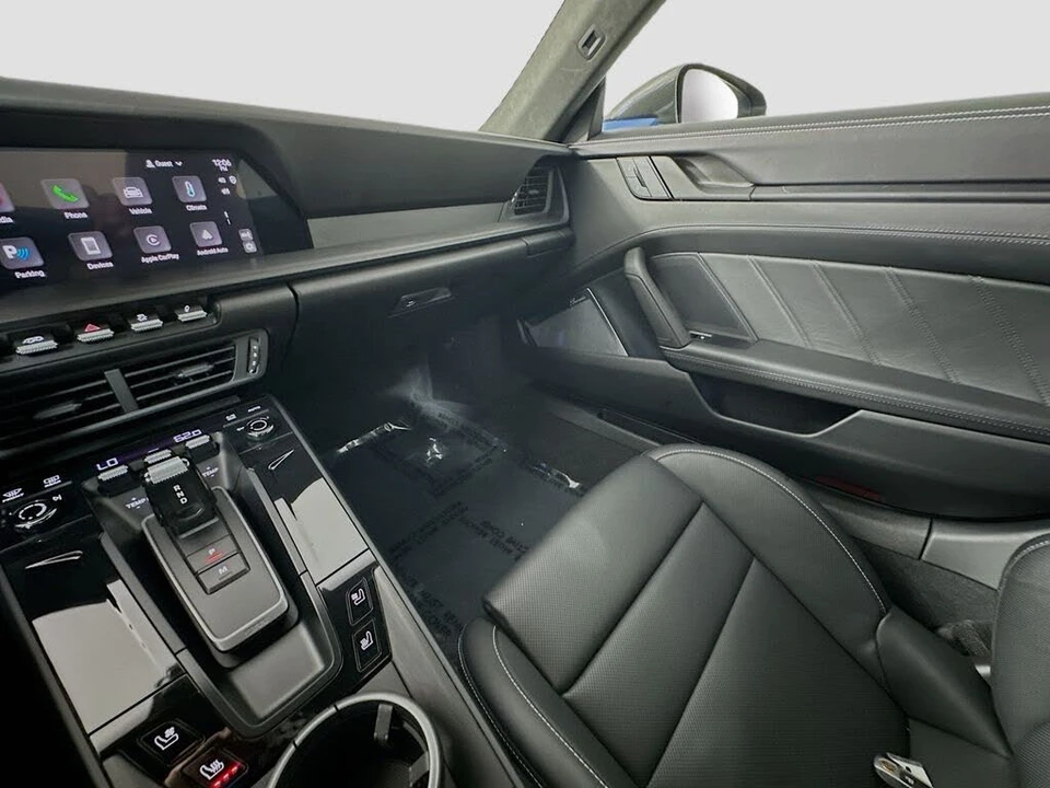 2025 Porsche 992 Carrera GTS - Image 24 of 31